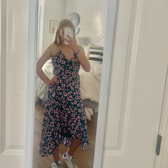 NWT- Womens (size medium) Q+A floral wrap dress - Picture 1 of 7